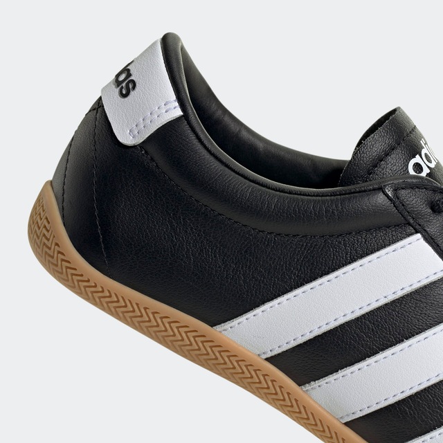 adidas Sportswear Sneaker »GRAND COURT LO« Design auf den Spuren des adidas Superstar