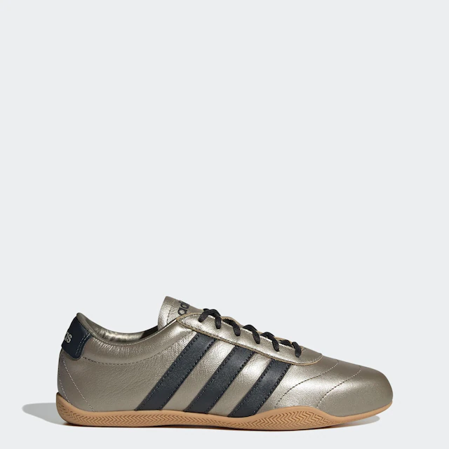 adidas Sportswear Sneaker »GRAND COURT LO« Design auf den Spuren des adidas Superstar