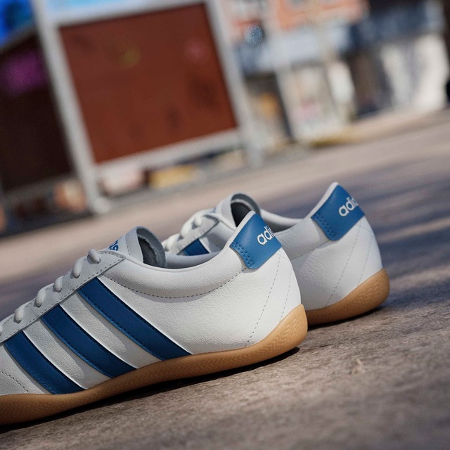 adidas Sportswear Sneaker »GRAND COURT LO« Design auf den Spuren des adidas Superstar