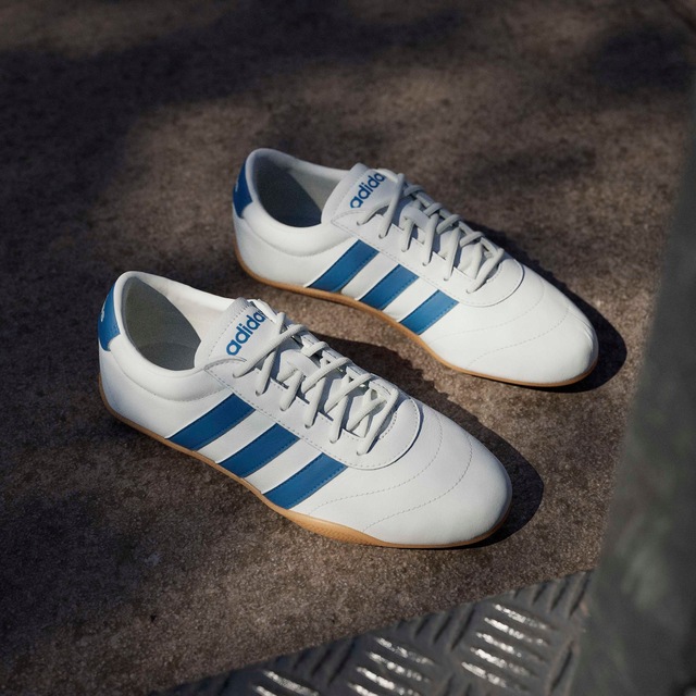 adidas Sportswear Sneaker »GRAND COURT LO« Design auf den Spuren des adidas Superstar