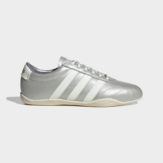 adidas Sportswear Sneaker »GRAND COURT LO« Design auf den Spuren des adidas Superstar