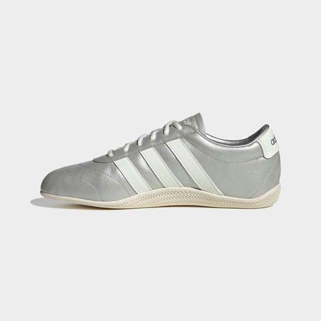 adidas Sportswear Sneaker »GRAND COURT LO« Design auf den Spuren des adidas Superstar