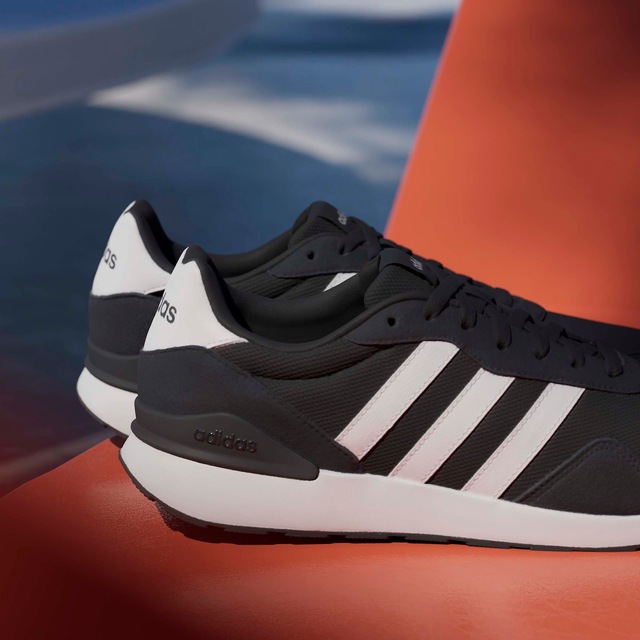 adidas Sportswear Sneaker »RUN 60S 4.0« inspiriert vom Design der adidas ZX Modelle