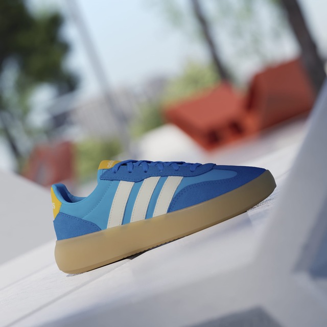 adidas Sportswear Sneaker »BARREDA DECODE KIDS« inspiriert vom Design des Handball Spezial, für Kinder & Jugendliche
