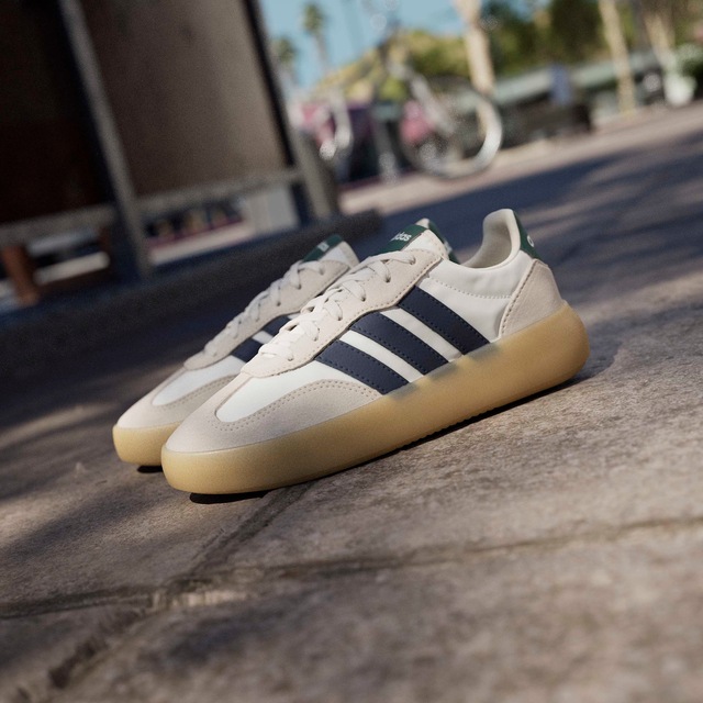adidas Sportswear Sneaker »BARREDA DECODE KIDS« inspiriert vom Design des Handball Spezial, für Kinder & Jugendliche