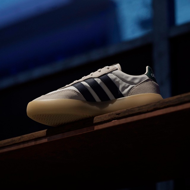 adidas Sportswear Sneaker »BARREDA DECODE KIDS« inspiriert vom Design des Handball Spezial, für Kinder & Jugendliche