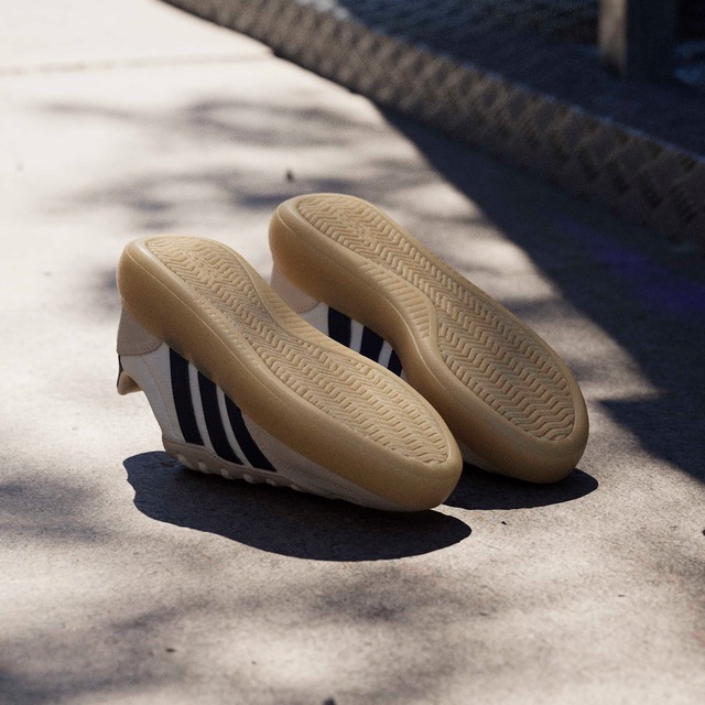 adidas Sportswear Sneaker »BARREDA DECODE KIDS« inspiriert vom Design des Handball Spezial, für Kinder & Jugendliche