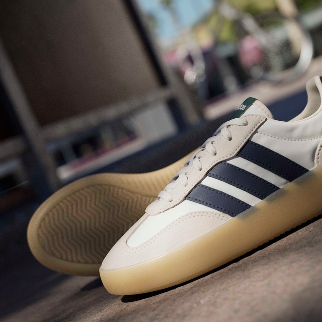 adidas Sportswear Sneaker »BARREDA DECODE KIDS« inspiriert vom Design des Handball Spezial, für Kinder & Jugendliche