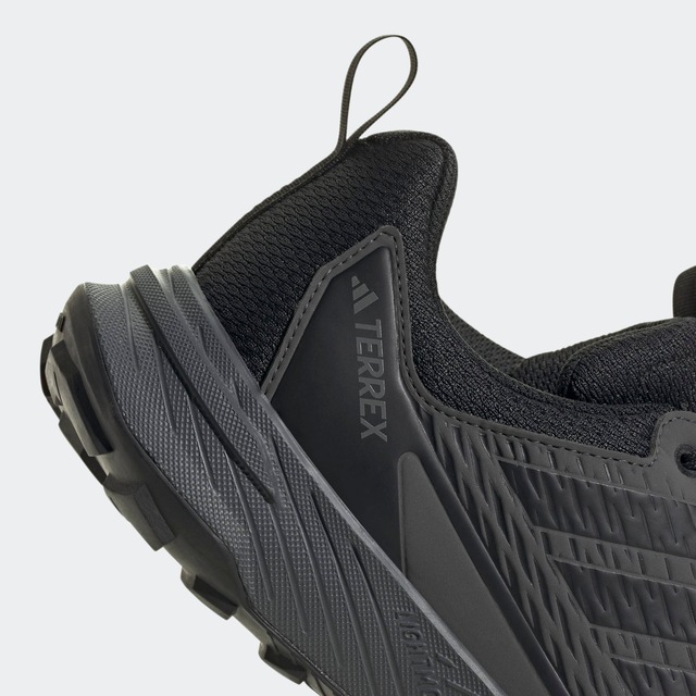adidas TERREX Trailrunningschuh »TRACEFINDER 2 CLIMAPROOF«
