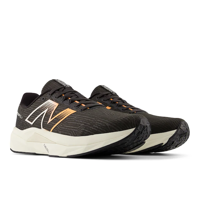 New Balance Laufschuh »FUELCELL PROPEL V5« mit FuelCell-Mittelsohle