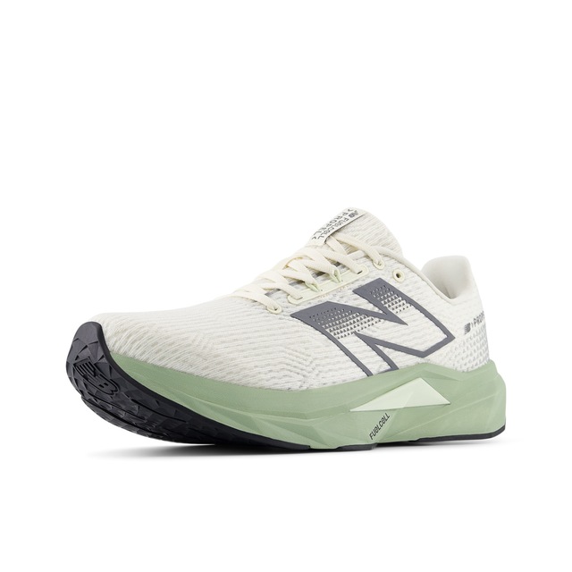 New Balance Laufschuh »FUELCELL PROPEL V5« mit FuelCell-Mittelsohle