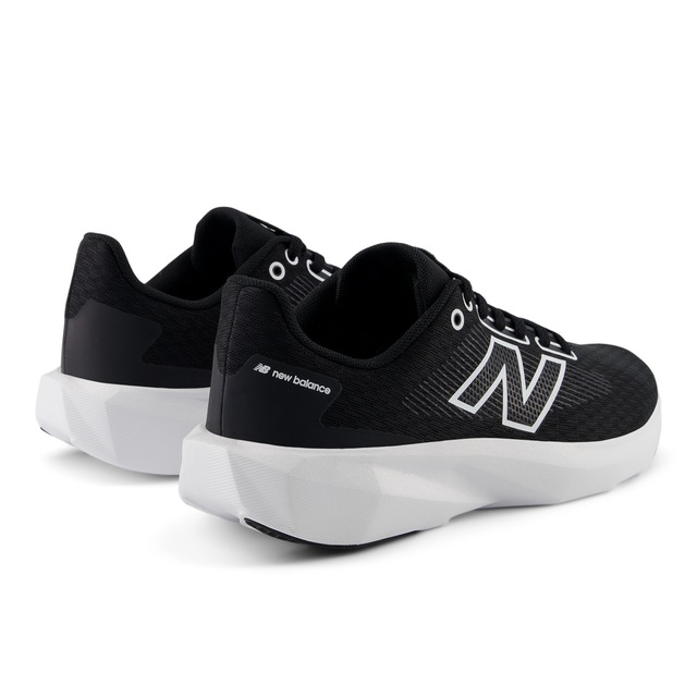 New Balance Laufschuh »413«