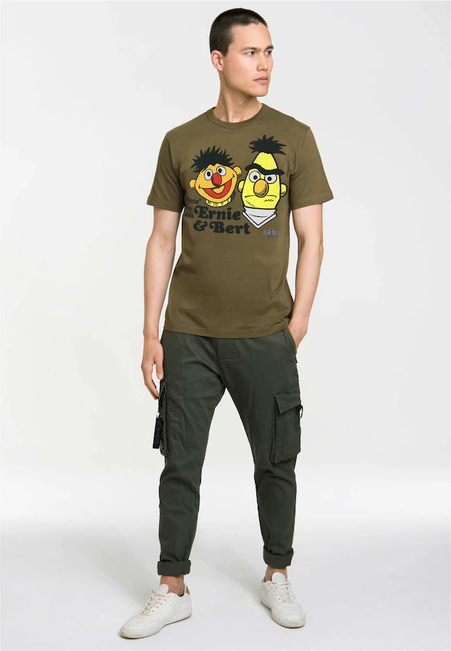 LOGOSHIRT T-Shirt »Sesamstrasse - Ernie & Bert | Havin Fun« mit angesagtem Ernie & Bert-Print