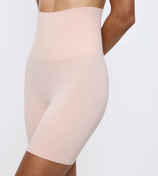 Triumph Panty »Soft Sculpt« nahtlos, formend, hohe Abdeckung, mittlerer Halt, Bandeau-Strickbund