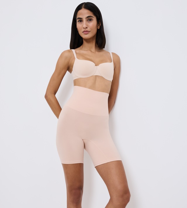 Triumph Panty »Soft Sculpt« nahtlos, formend, hohe Abdeckung, mittlerer Halt, Bandeau-Strickbund