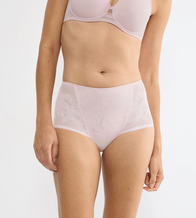 Triumph Shapingslip »Wild Rose Sensation« flache formende Spitze, mittlerer Shape-Effekt, atmungsaktiv