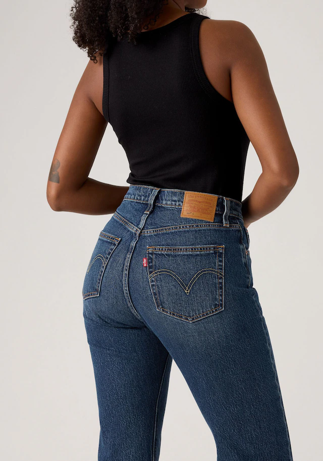 Levi's® Stretch-Jeans »LV Jeans 501 CURVE BLACKS« Die Passform schmeichelt kurvigen Figuren