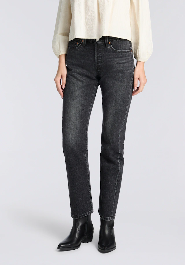 Levi's® Stretch-Jeans »LV Jeans 501 CURVE BLACKS« Die Passform schmeichelt kurvigen Figuren