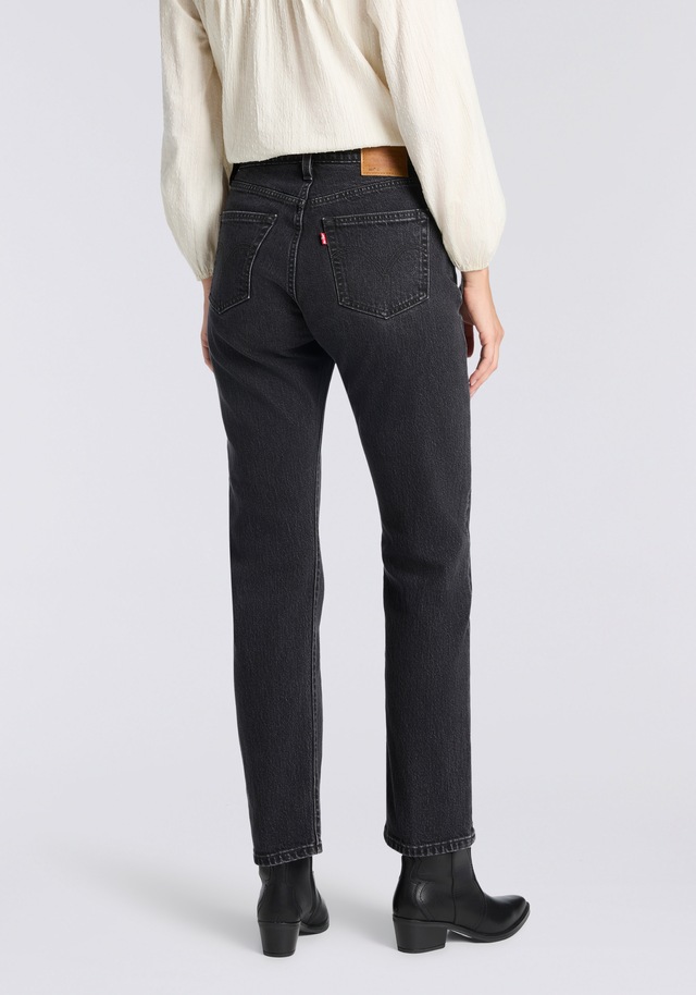 Levi's® Stretch-Jeans »LV Jeans 501 CURVE BLACKS« Die Passform schmeichelt kurvigen Figuren