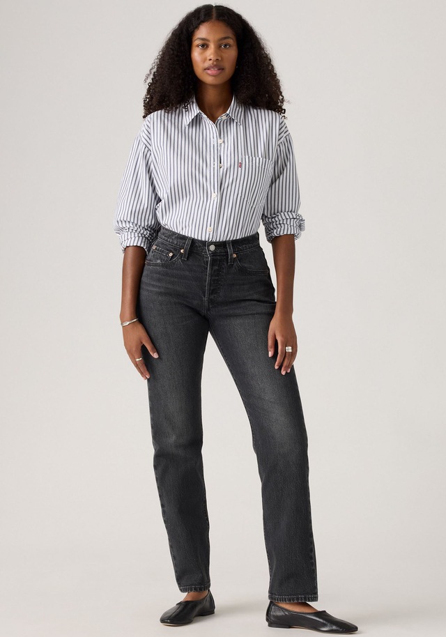 Levi's® Stretch-Jeans »LV Jeans 501 CURVE BLACKS« Die Passform schmeichelt kurvigen Figuren