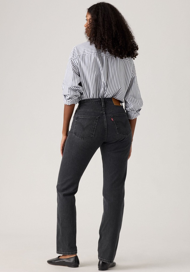 Levi's® Stretch-Jeans »LV Jeans 501 CURVE BLACKS« Die Passform schmeichelt kurvigen Figuren