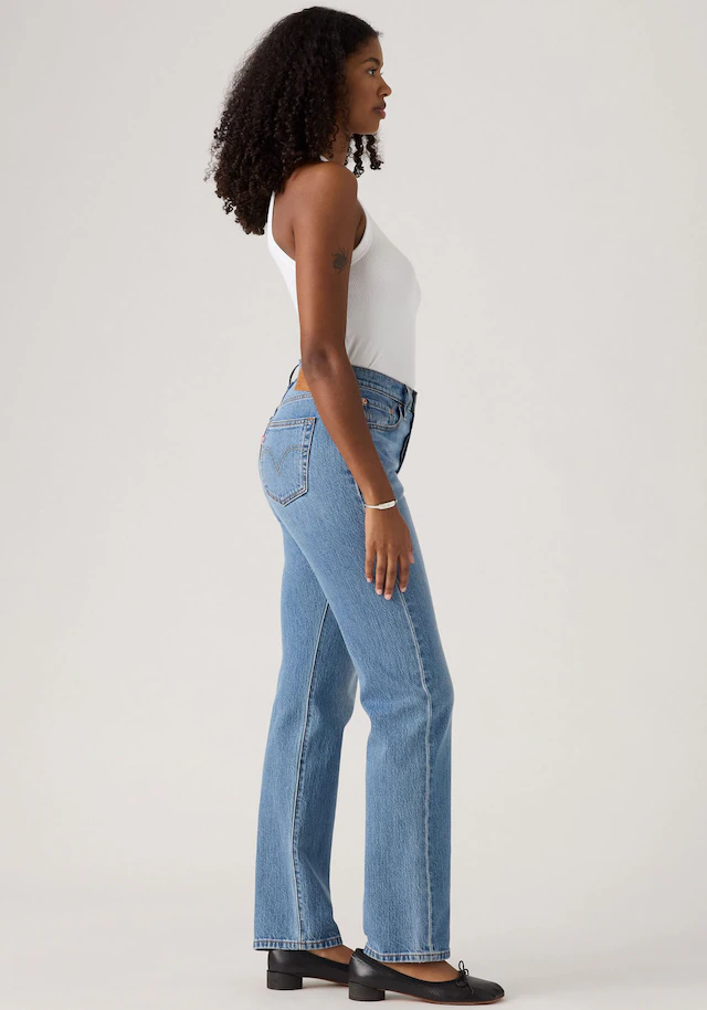 Levi's® Stretch-Jeans »LV Jeans 501 CURVE BLACKS« Die Passform schmeichelt kurvigen Figuren