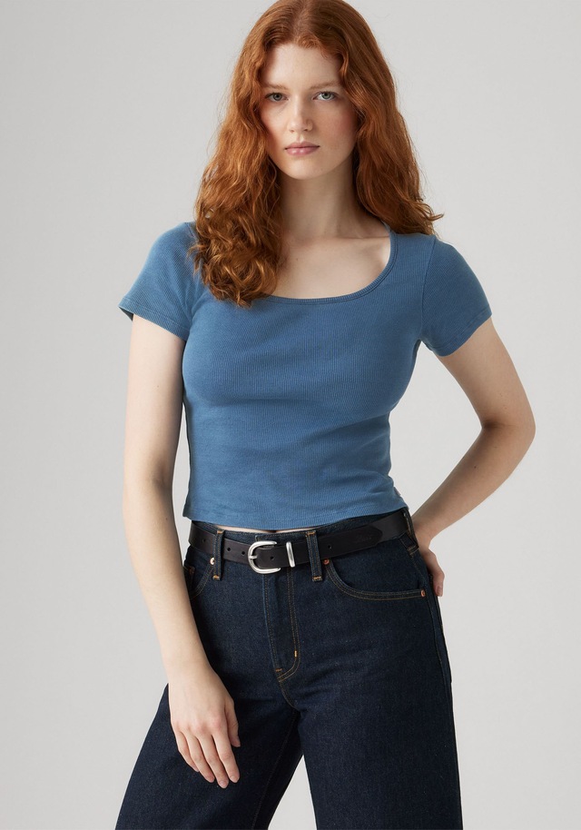 Levi's® T-Shirt »Levi's® Essential T-Shirt mit quadratischem Ausschnitt« Feinrippqualität