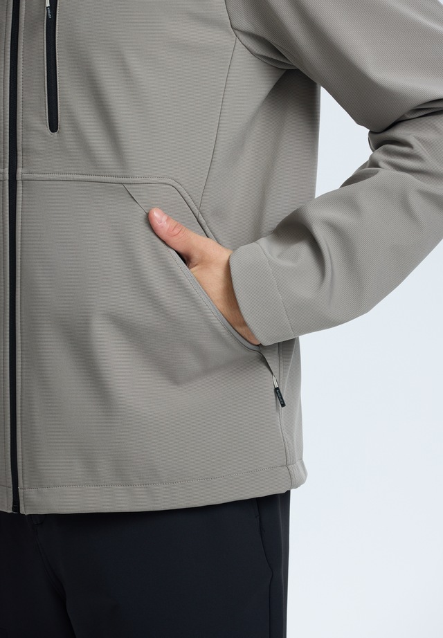 Icepeak Softshelljacke »ICEPEAK BUXTON« wasserabweisend, mit fester, zweifach verstellbarer Kapuze