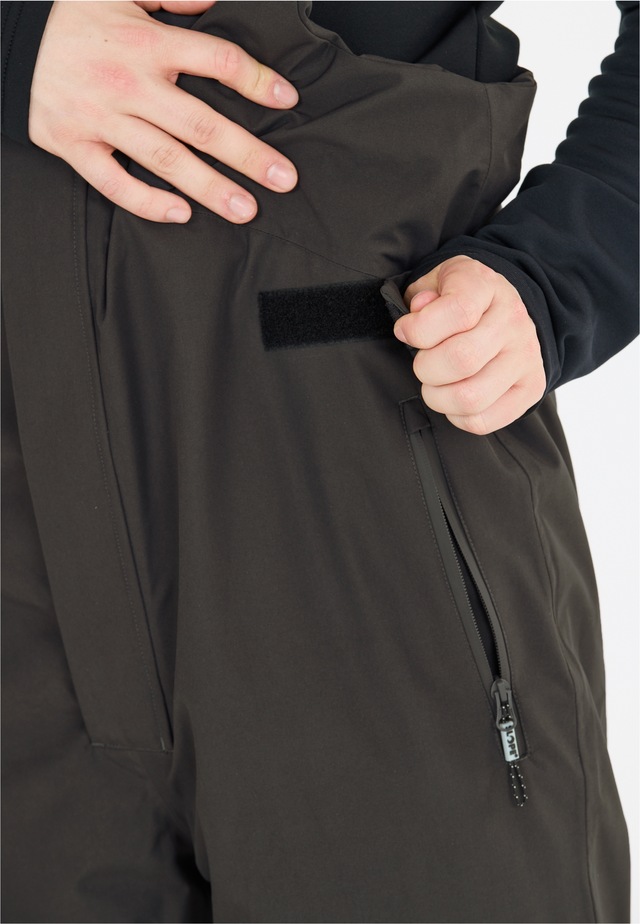 SLOPE Skihose »Kenwood« im ausgeklügelten Latzhosen-Design
