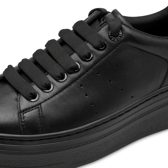 Tamaris Plateausneaker Schnürschuh, Halbschuh mit Schmucksteinen an der Ferse, Damensneaker
