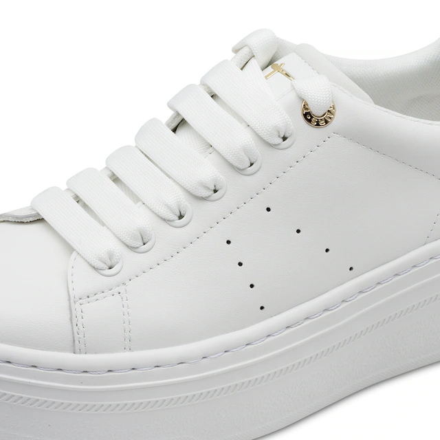 Tamaris Plateausneaker Schnürschuh, Halbschuh mit Schmucksteinen an der Ferse, Damensneaker