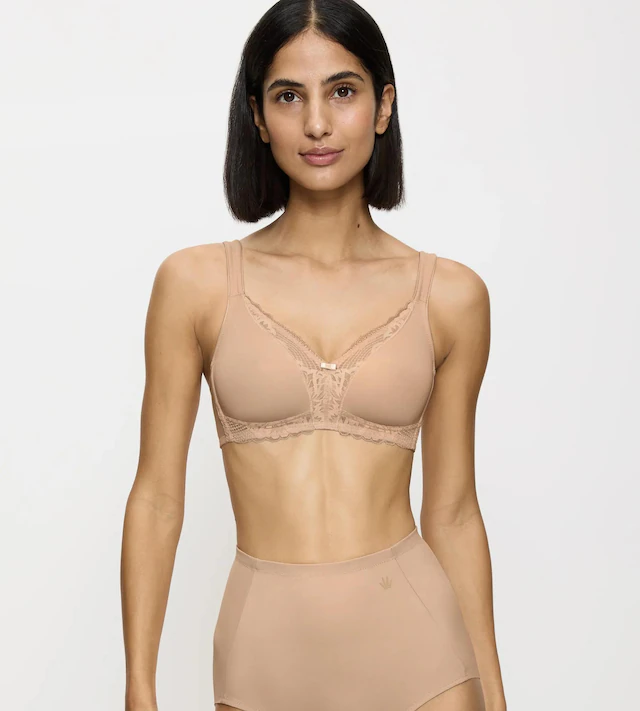 Triumph »Modern Lace+Cotton« Spitzeneinsätze, starker Halt ohne Bügel, atmungsaktiv, leicht