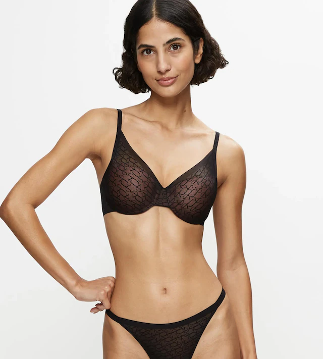 Triumph Halbschalen-BH »Signature Sheer« Monogramm-Tüll, gepolsterte Cups, Spitzen-Details, weich, Tüll