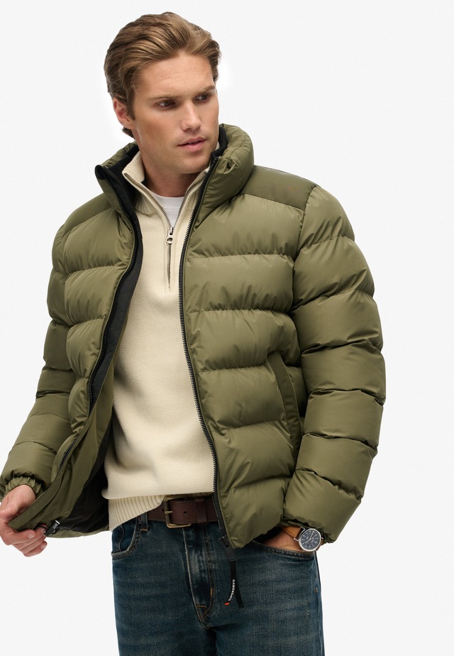 Superdry Steppjacke »SPORTS PUFFER JACKET« ohne Kapuze mit Relaxed Fit
