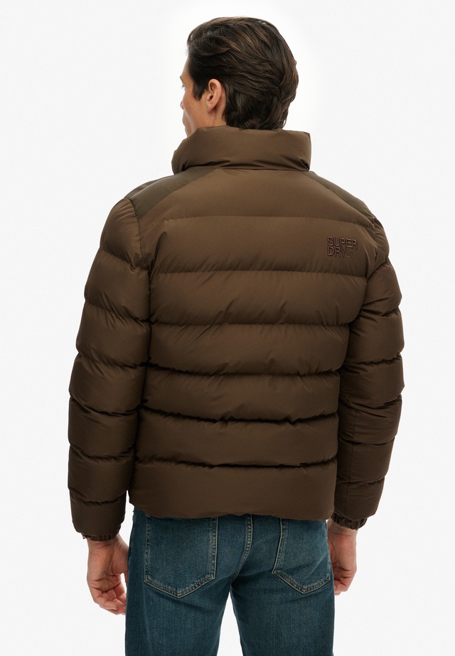 Superdry Steppjacke »SPORTS PUFFER JACKET« ohne Kapuze mit Relaxed Fit