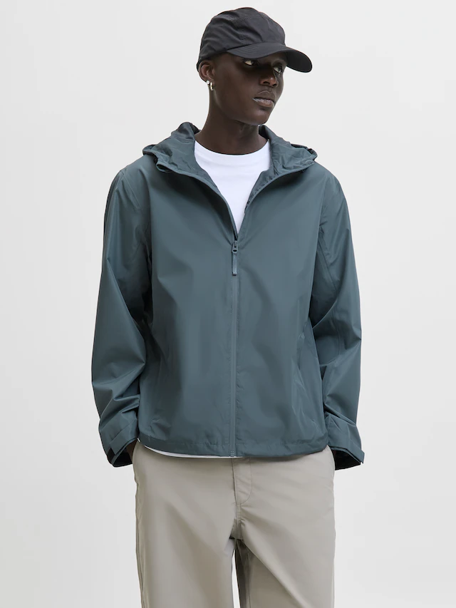 Jack & Jones Outdoorjacke »JJEFLYNN FUNCTIONAL JACKET NOOS« mit Kapuze mit Kordelzug