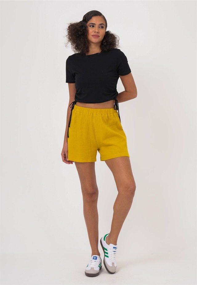 freshlions Shorts »Zara« im einfarbigen Design