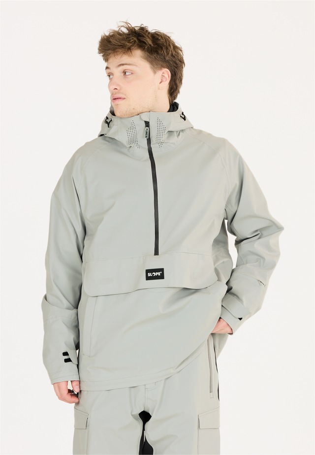 SLOPE Skijacke »Ruki« Im wetterfesten Anorak-Design