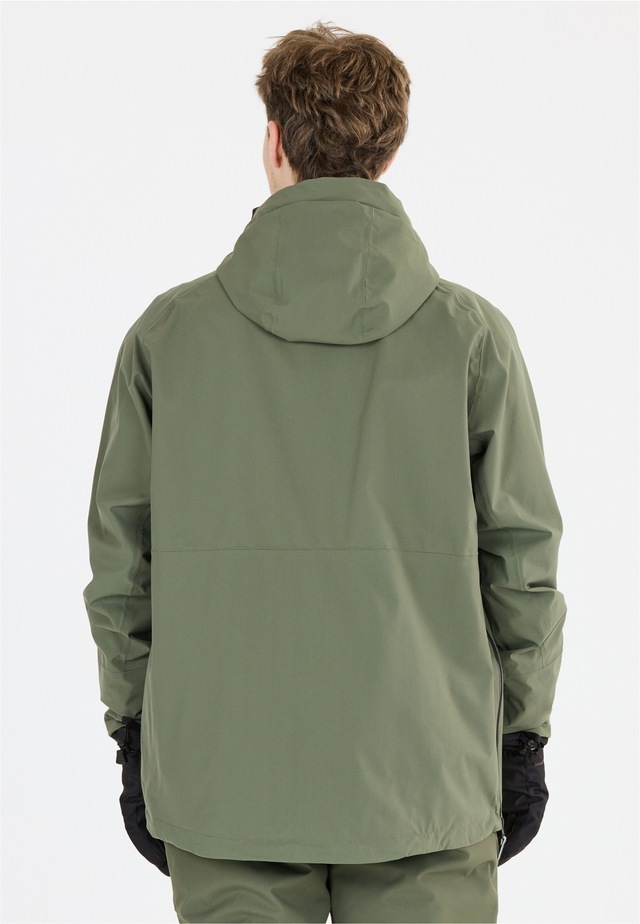 SLOPE Skijacke »Ruki« Im wetterfesten Anorak-Design