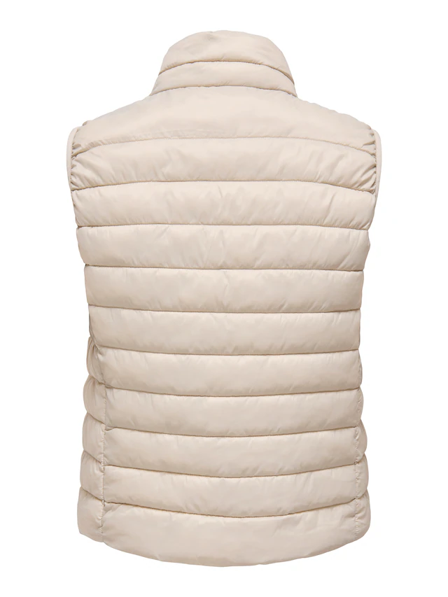 ONLY Steppweste »ONLTAHIA LW QUILTED WAISTCOAT OTW CC OTW« leicht glänzende Oberfläche