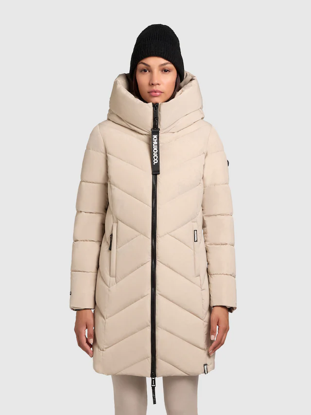 khujo Steppmantel »DARKA2« aus Polyester und Nylon, lockerer Schnitt, mit Eingrifftaschen