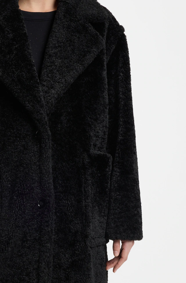 BOSS ORANGE Kurzmantel »Catedy Premium Damenmode« aus softem Teddy, Relaxed Fit