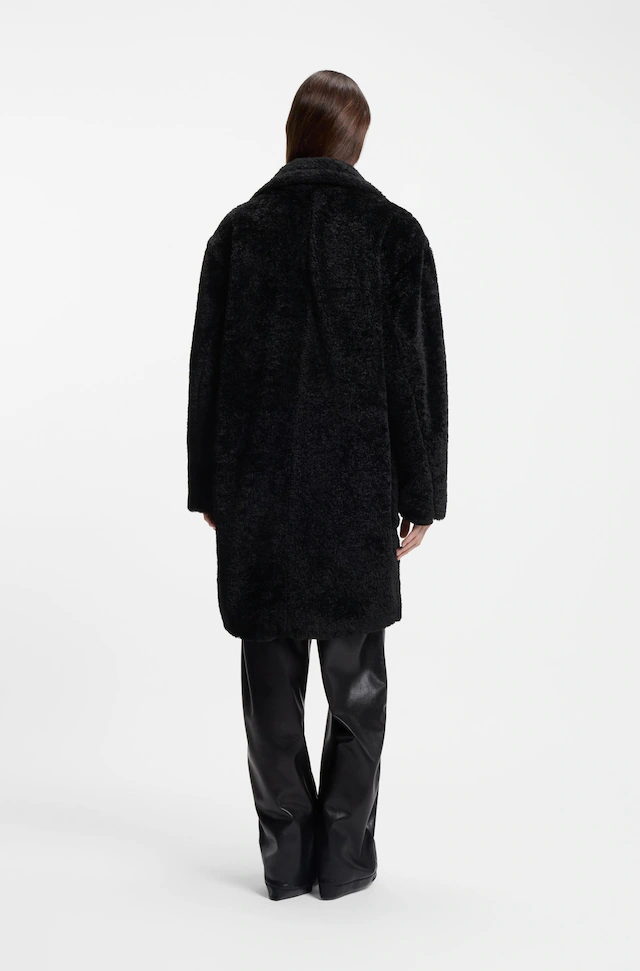 BOSS ORANGE Kurzmantel »Catedy Premium Damenmode« aus softem Teddy, Relaxed Fit
