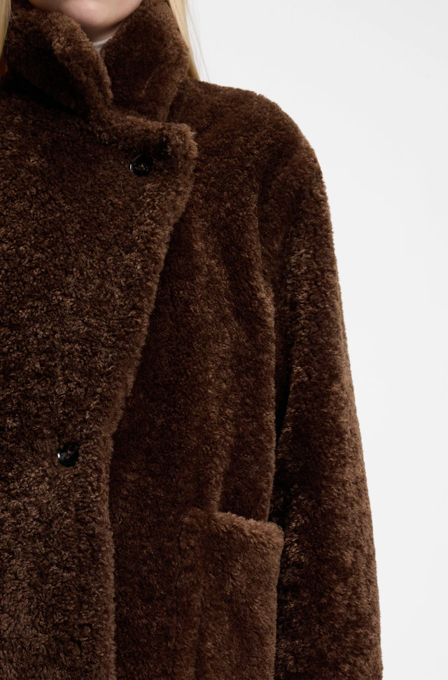 BOSS ORANGE Kurzmantel »Catedy Premium Damenmode« aus softem Teddy, Relaxed Fit