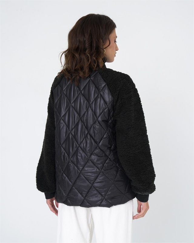 freshlions Steppjacke »Julia« 1 Stk. tlg. mit aufgesetzten Taschen
