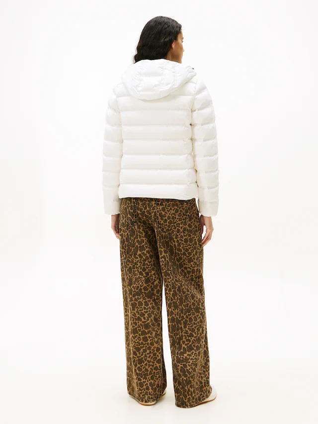 Tommy Jeans Steppjacke »TJW SLIM HOOD PRNT DOWN JCKT EXT« mit Kapuze
