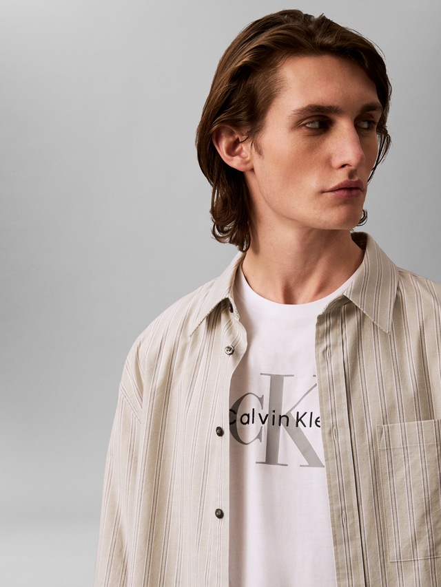 Calvin Klein Jeans T-Shirt »SS Hero Monologo Tee 20s« Mit Rundhalsausschnitt, regular fit