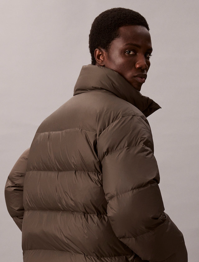 Calvin Klein Steppjacke »LS MDWT NYLON CHNNL DOWN PUFFER« ohne Kapuze Mit Rundhalsaussschnitt, regular fit