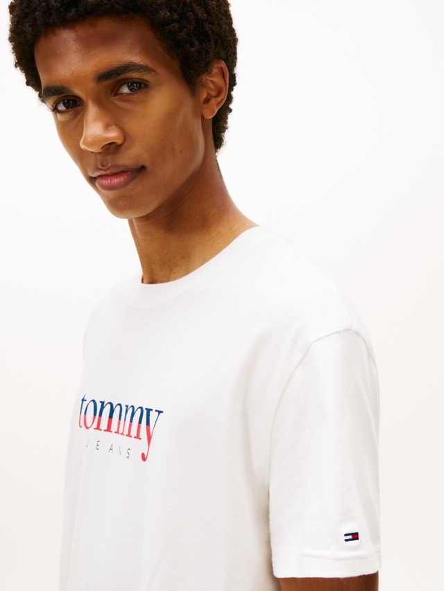 Tommy Jeans T-Shirt »aus Jersey mit Logo«