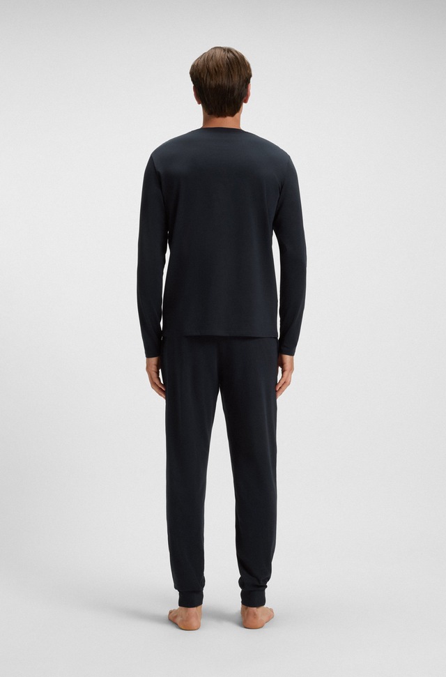 BOSS Longsleeve »Unique« bequemes Langarmshirt mit Kontrastnaht am Ärmel
